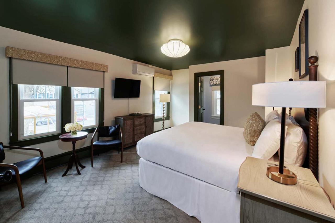 Hotel The Whitlock Lenox Exterior foto